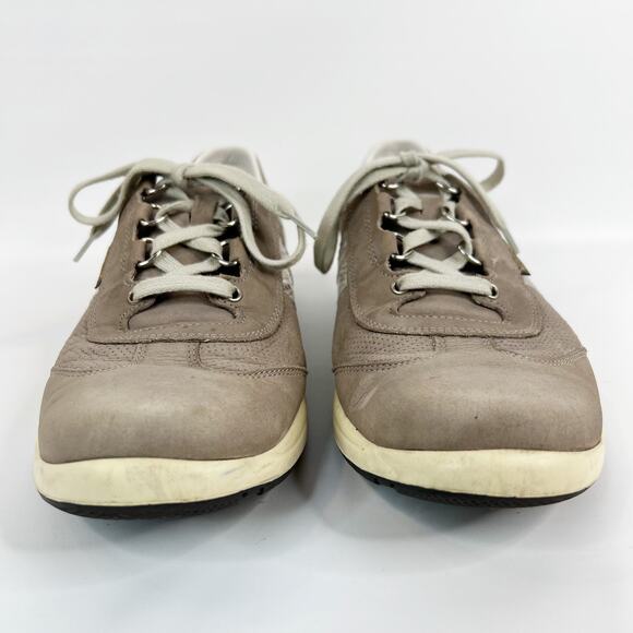 Mephisto Laser Perforated Sneaker US 10 Light Gray Nubuck Oxford Comfort Shoes - Picture 2 of 11